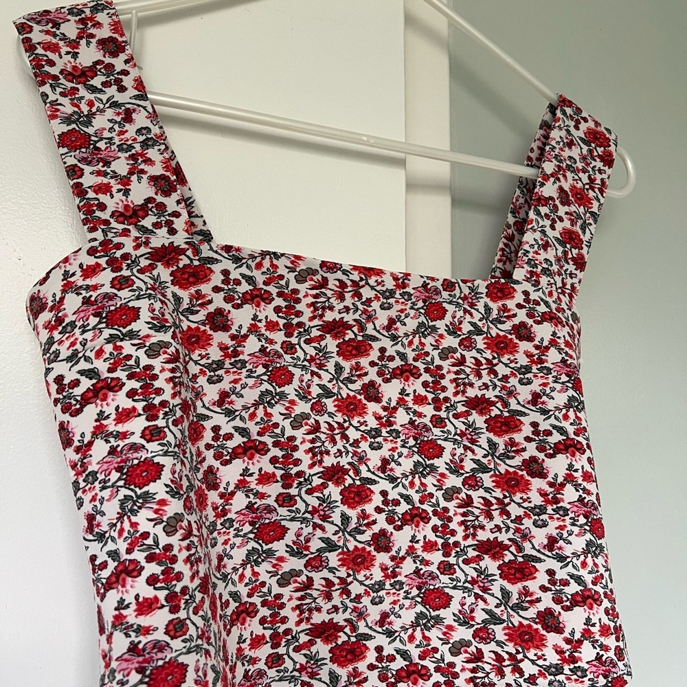 Floral Square-Neck Tank Top in Red & White